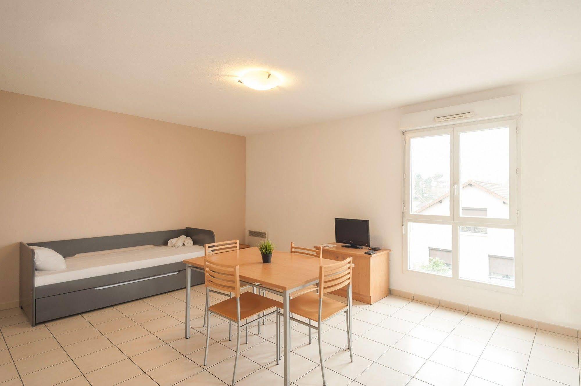 City Residence Marne-La-Vallee-Bry-Sur-Marne Noisy-le-Grand Eksteriør billede